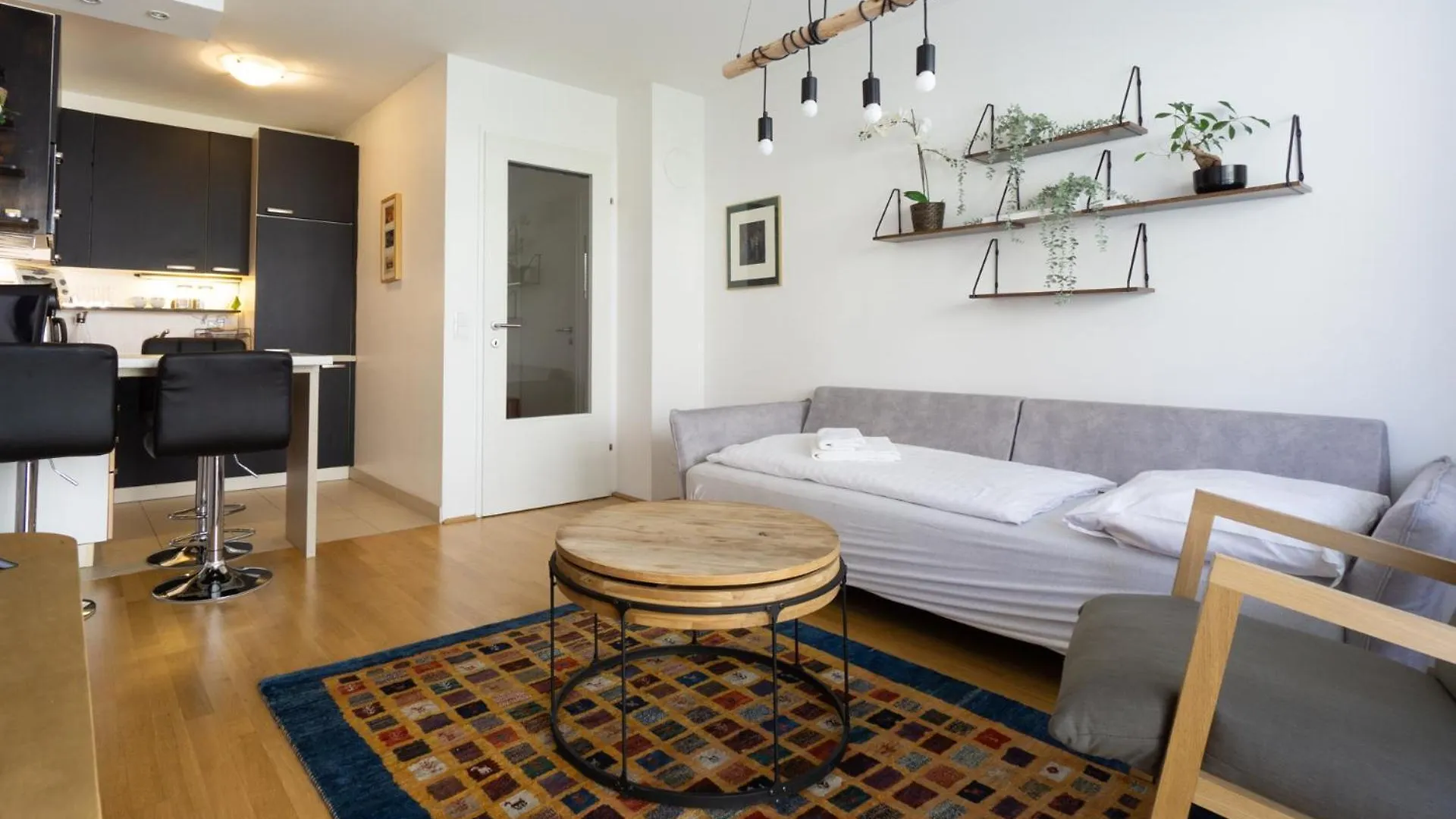 Apartment With Garden Close To Stadthalle, Westbahnhof Vienna